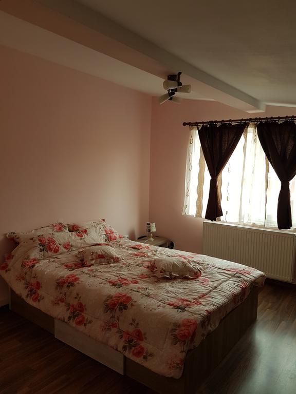 Amma * Brașov